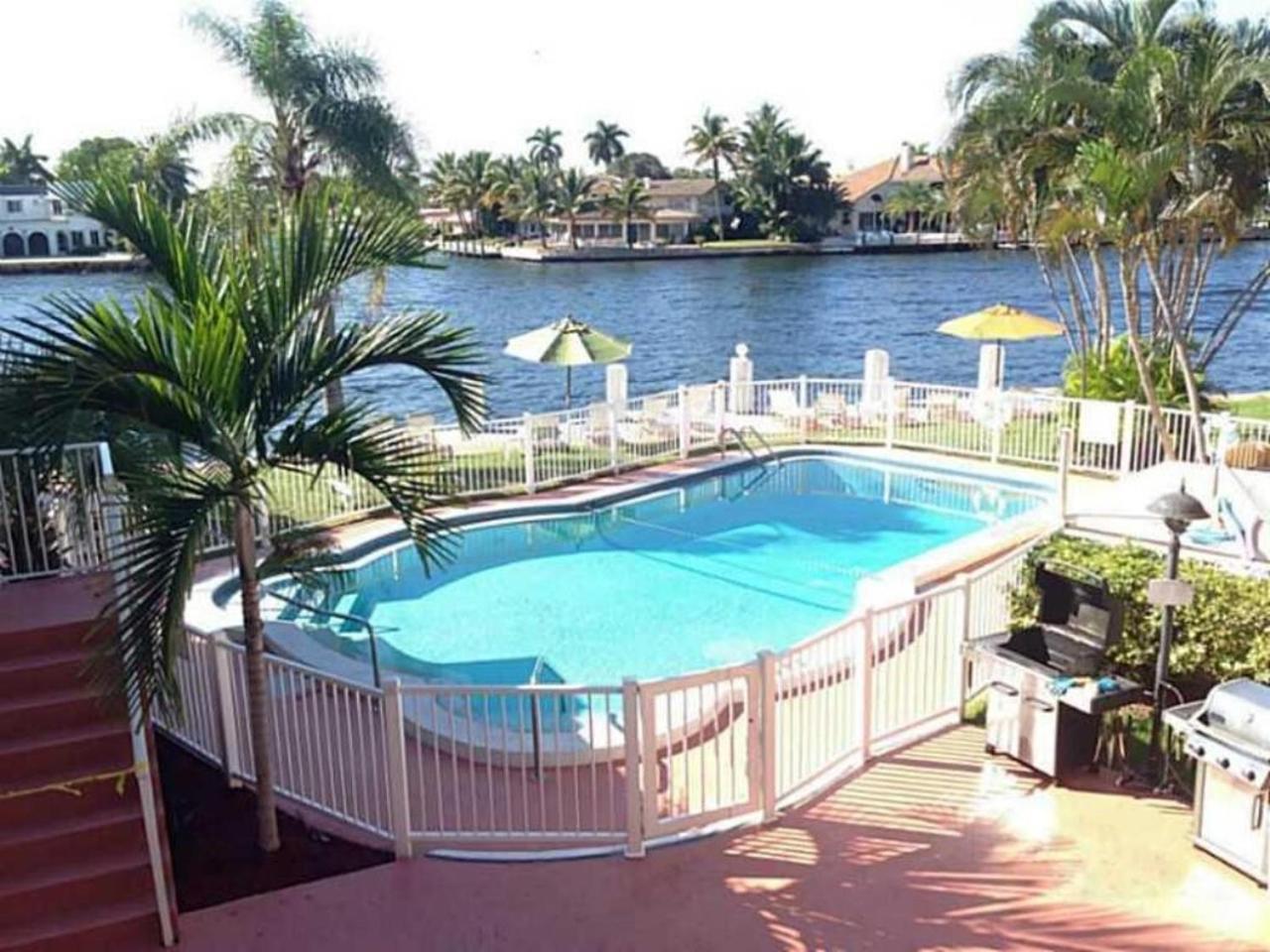 Studio Intracoastal Views! 5 Min Walk To The Beach Villa Pompano Beach Ngoại thất bức ảnh