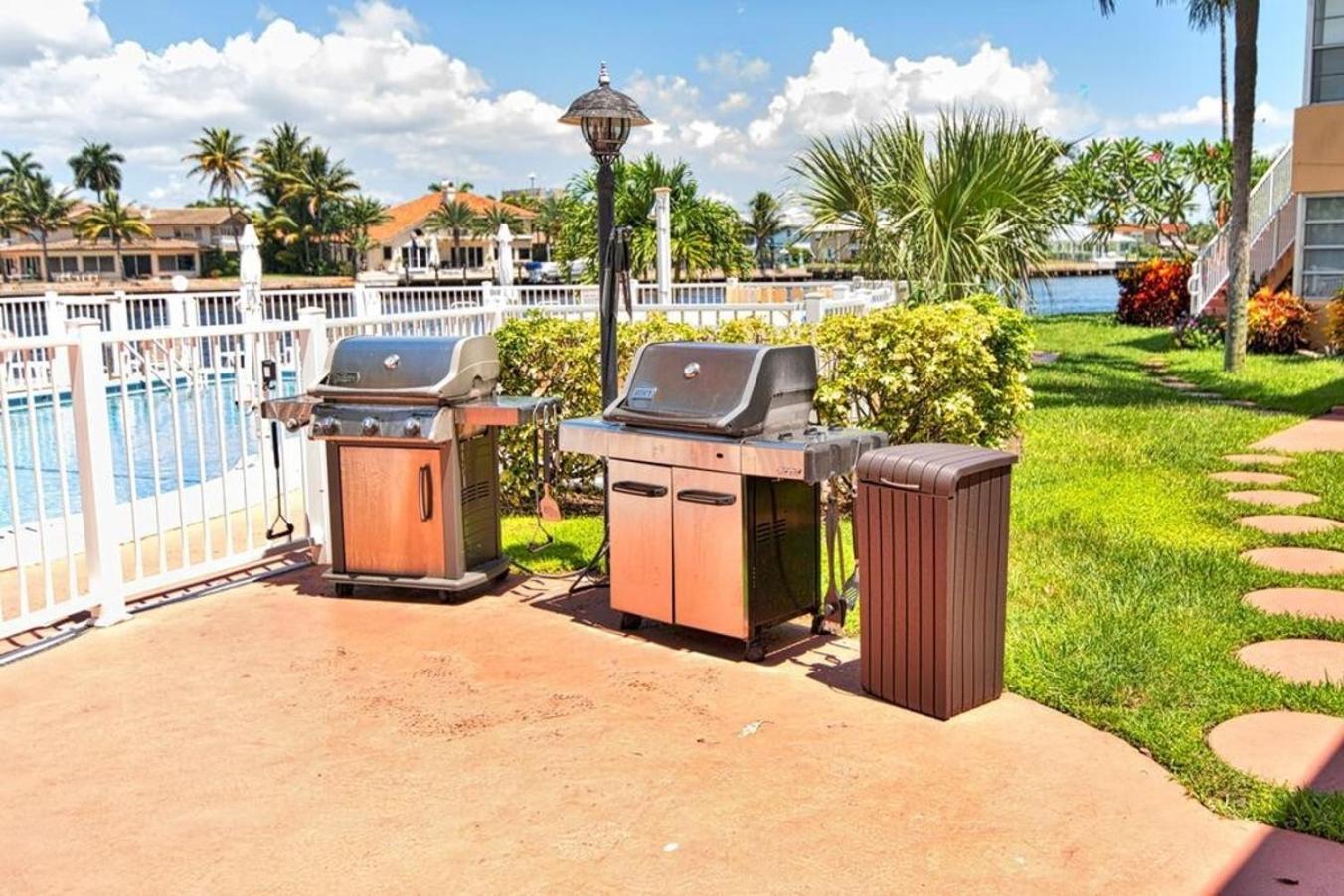 Studio Intracoastal Views! 5 Min Walk To The Beach Villa Pompano Beach Ngoại thất bức ảnh