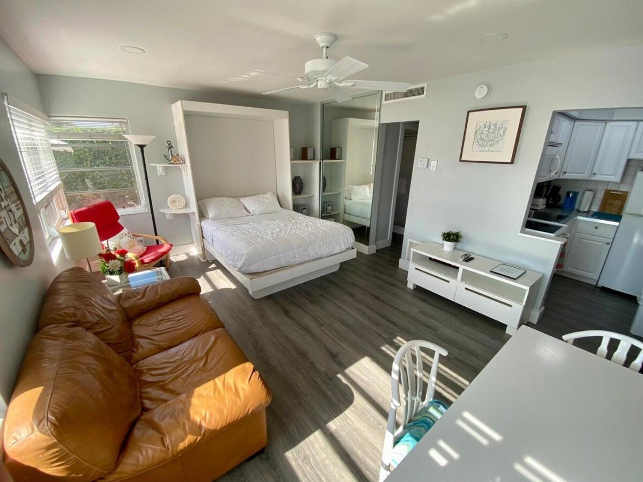Studio Intracoastal Views! 5 Min Walk To The Beach Villa Pompano Beach Ngoại thất bức ảnh